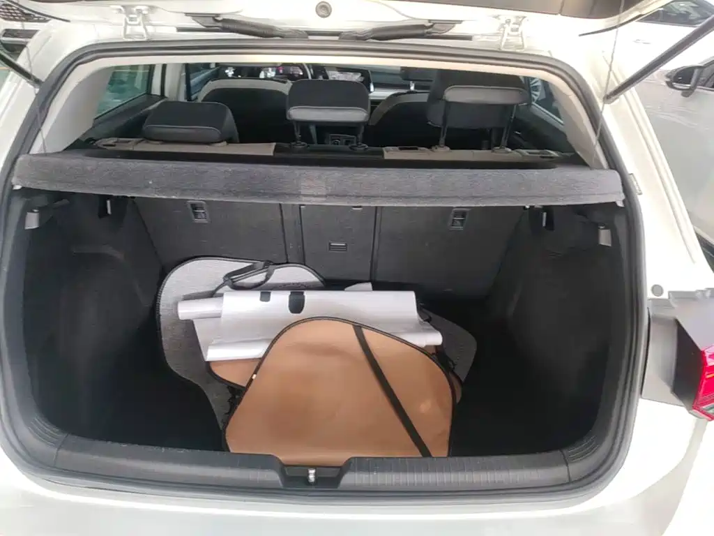 Volkswagen Golf — миниатюра 19