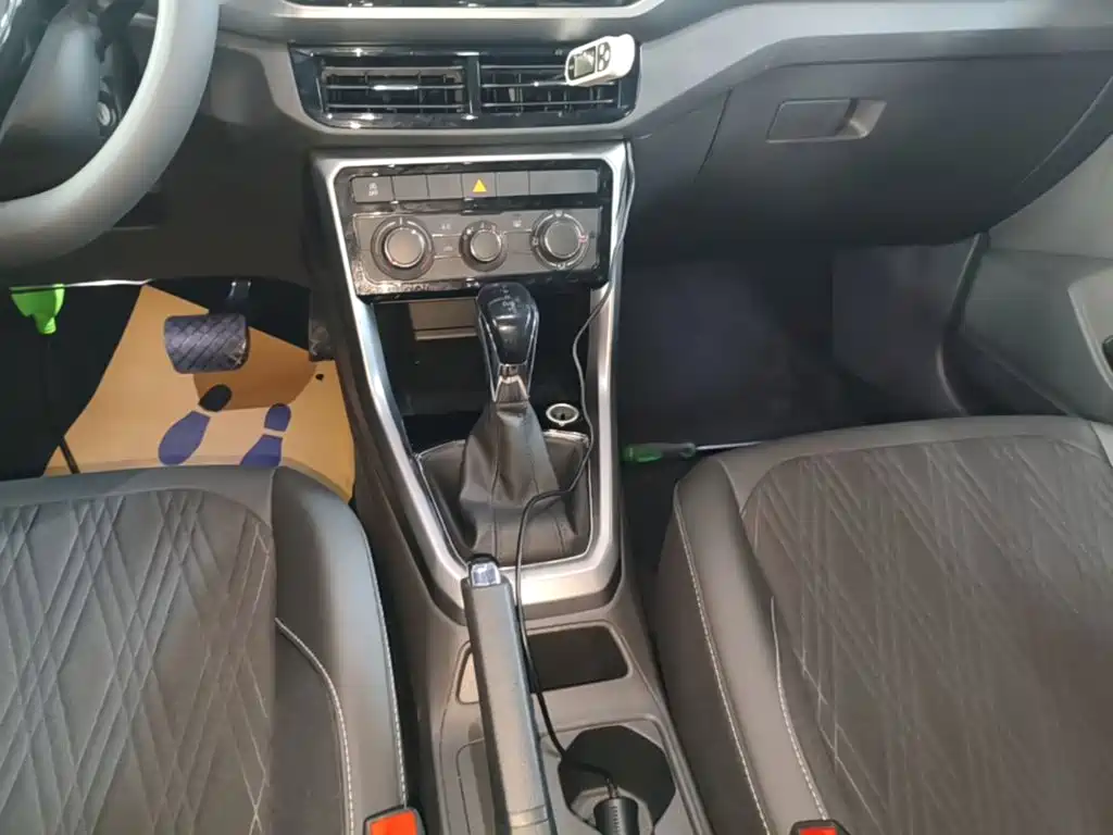 Volkswagen T-Cross — миниатюра 14