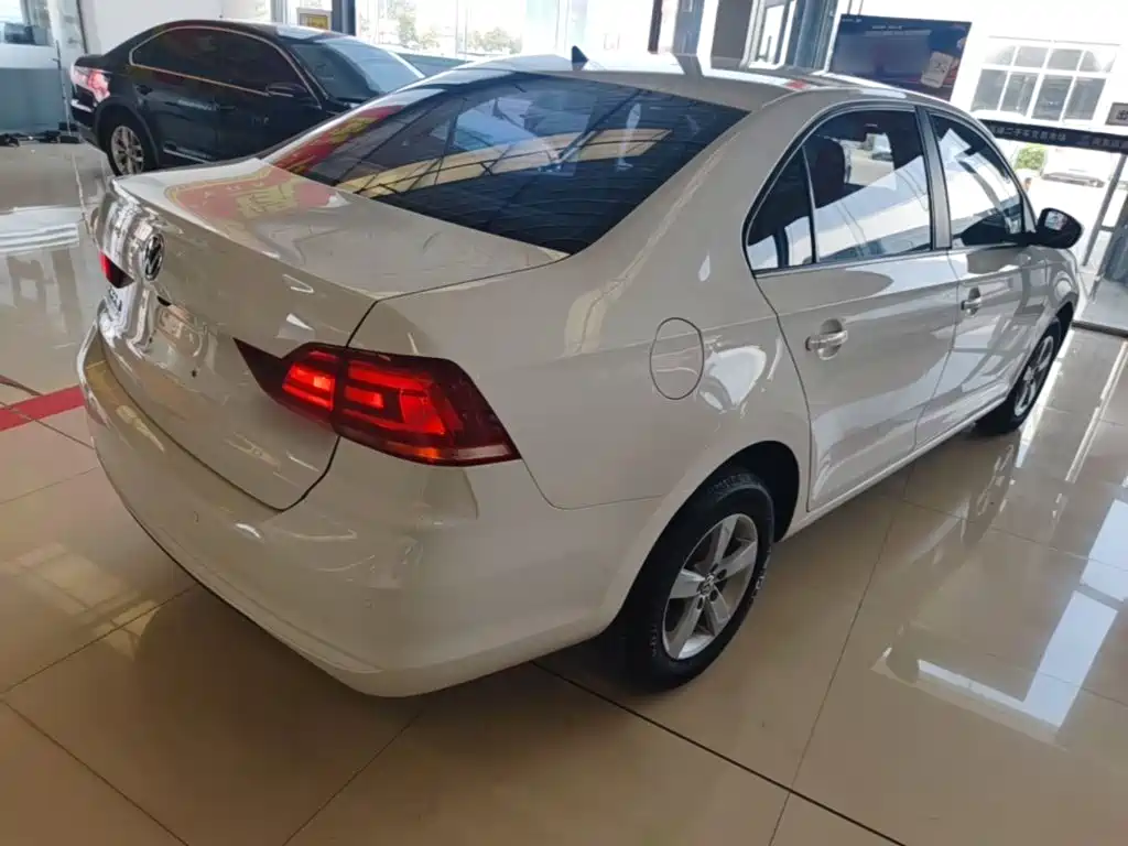 Volkswagen Santana — миниатюра 7