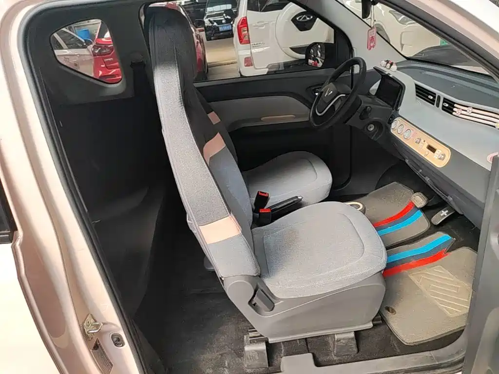 Wuling MINIEV — миниатюра 25