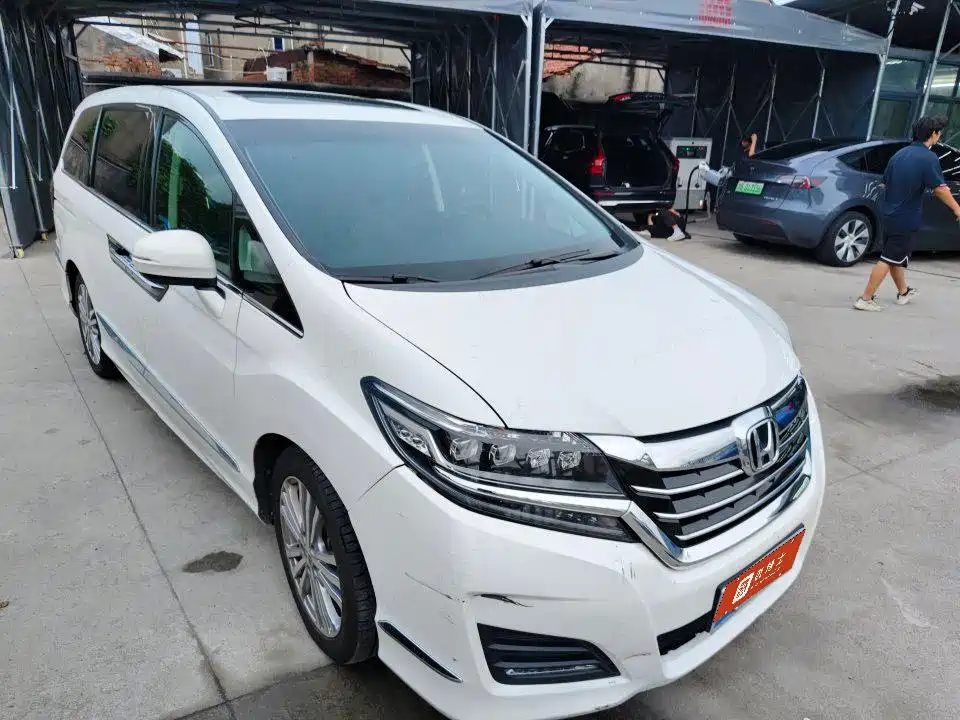 Honda Elysion — миниатюра 2