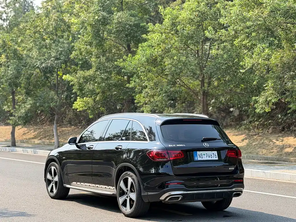 Mercedes-Benz GLC — миниатюра 14