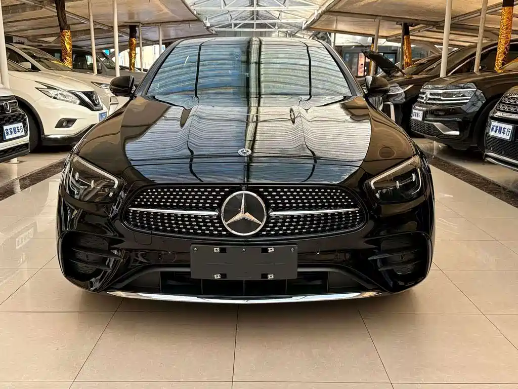 Mercedes-Benz E-Class — миниатюра 2