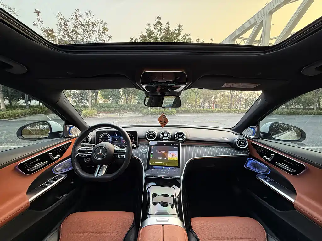 Mercedes-Benz C-Class — миниатюра 13