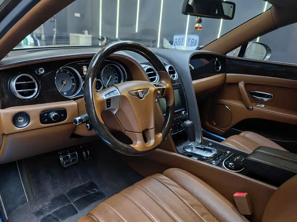 Bentley Flying Spur 2014 4.0T V8 Luxury
