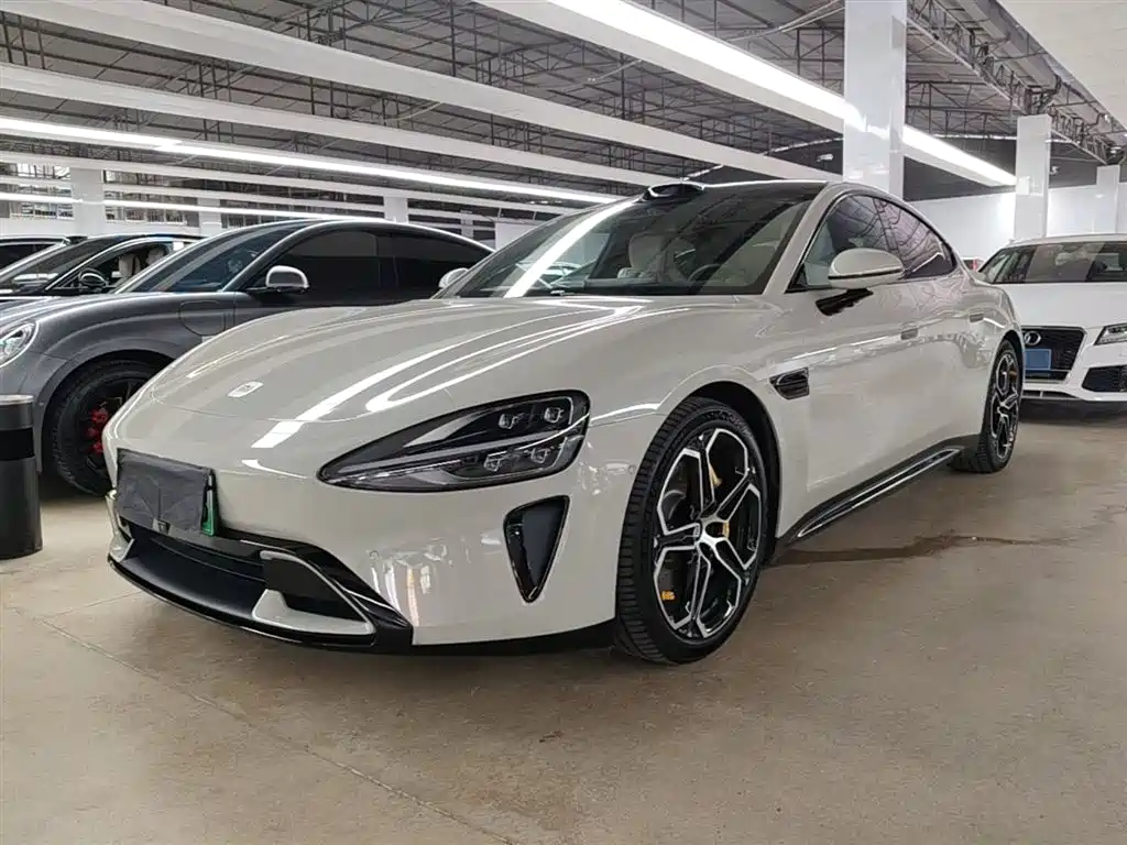 Xiaomi SU7 2024