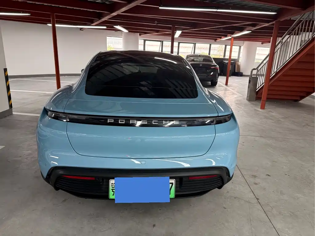 Porsche Taycan — миниатюра 10
