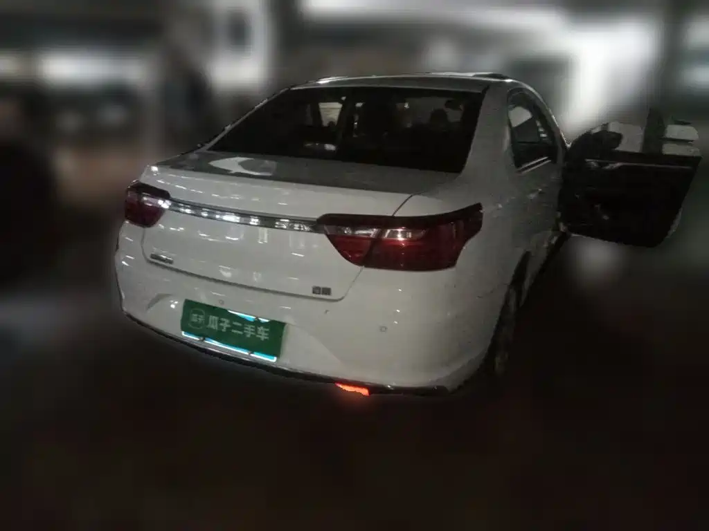 Geely Vision — миниатюра 6