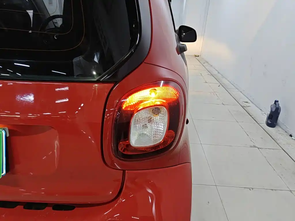 smart Smart Fortwo — миниатюра 8