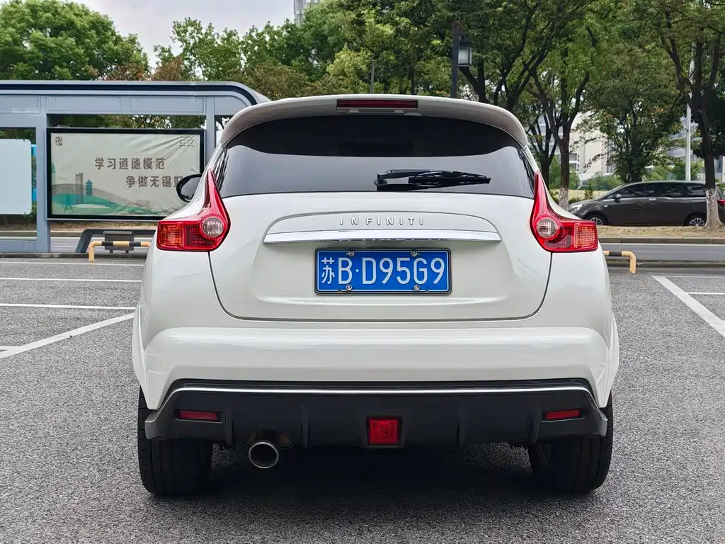 Infiniti ESQ — миниатюра 5