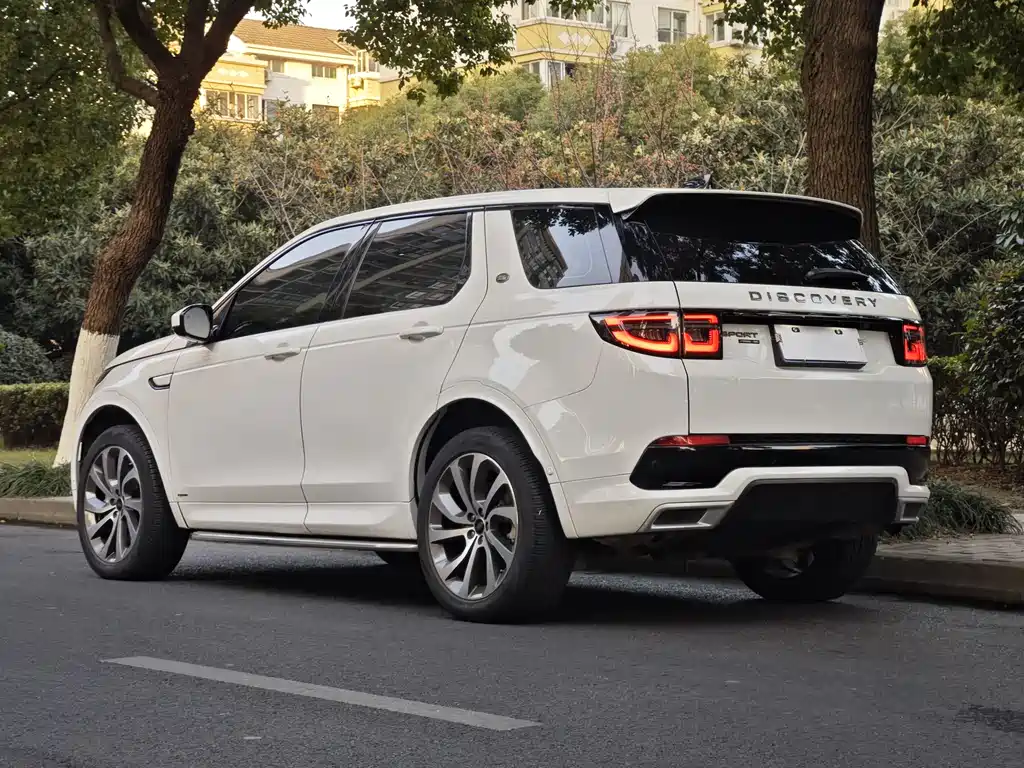 LAND ROVER DISCOVER SPORTS