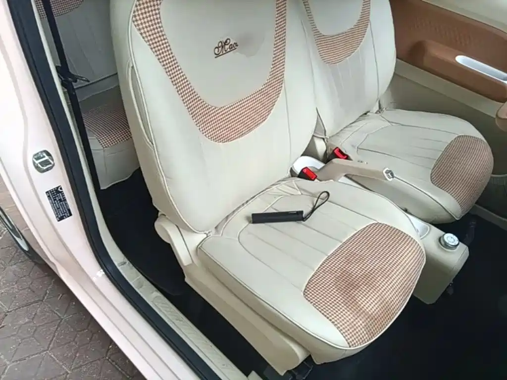 Wuling MINIEV — миниатюра 25