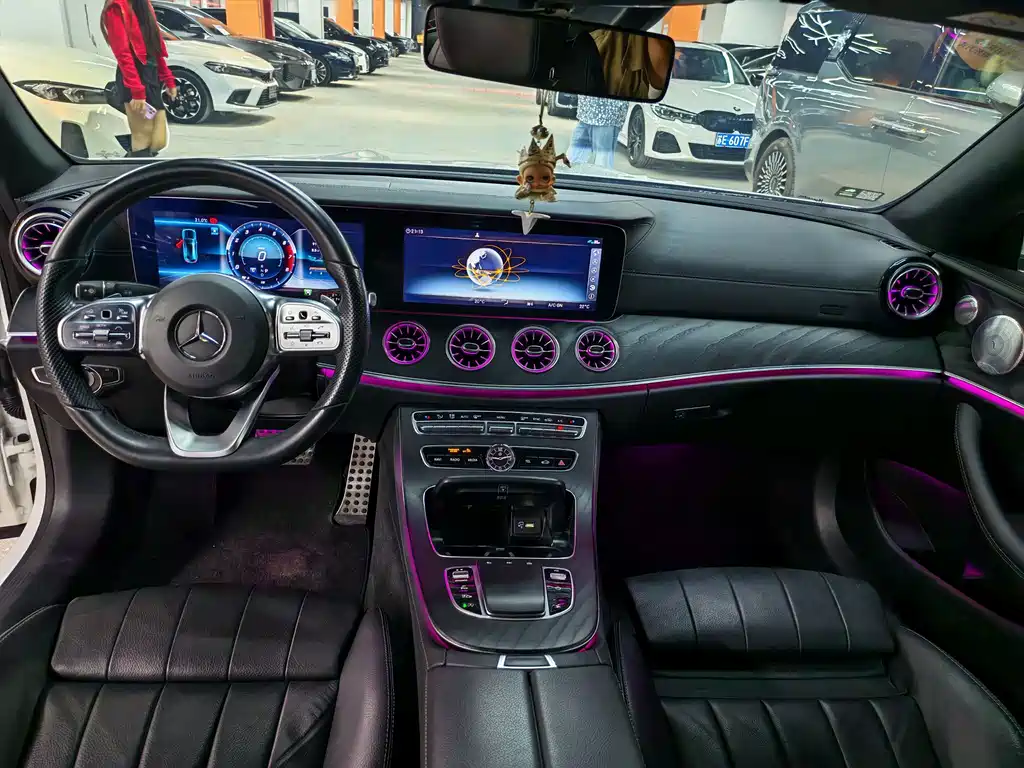 Mercedes-Benz E-Class (Import) — миниатюра 10