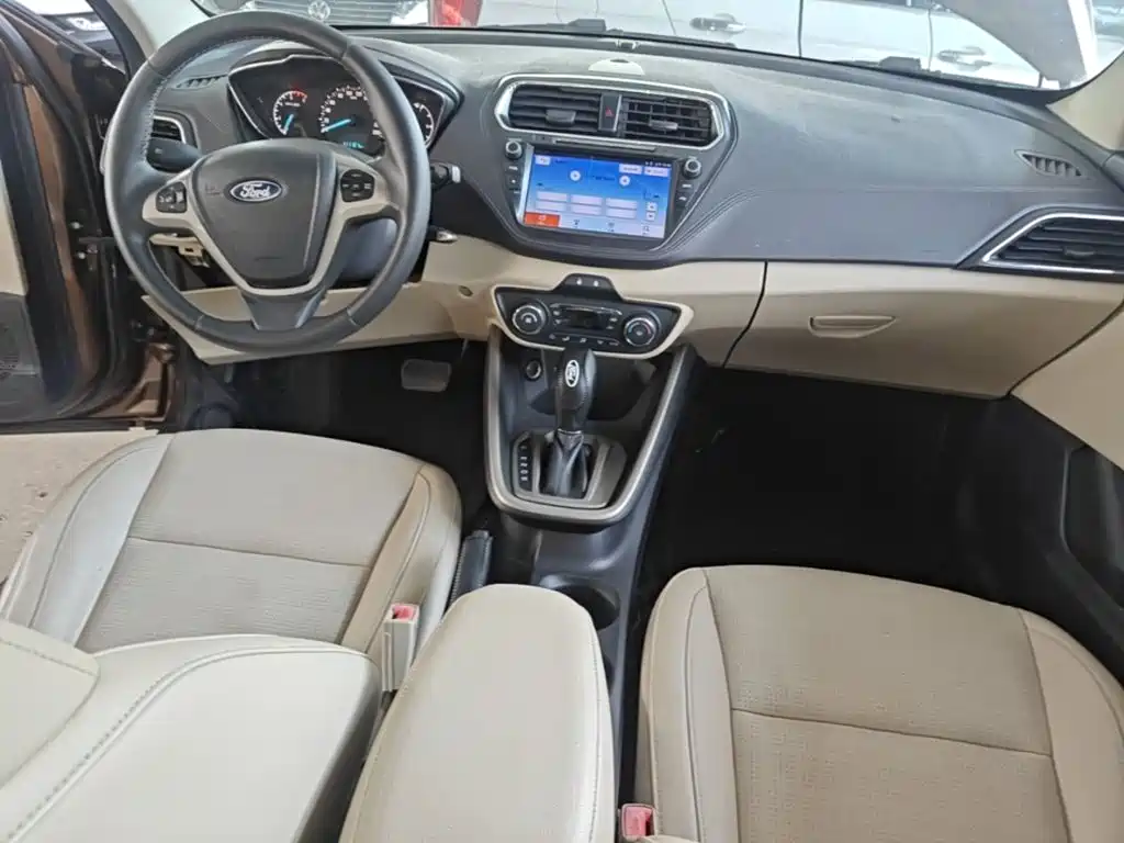 Ford Escort — миниатюра 10