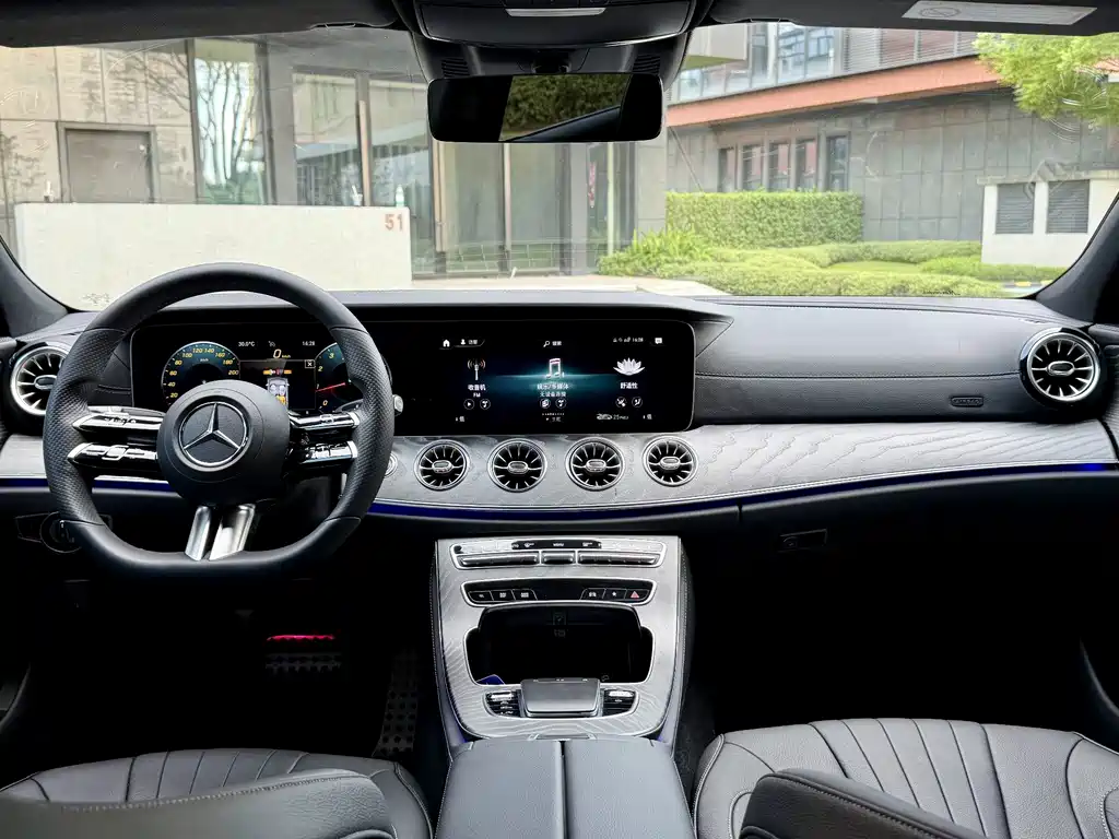 Mercedes-Benz CLS — миниатюра 13