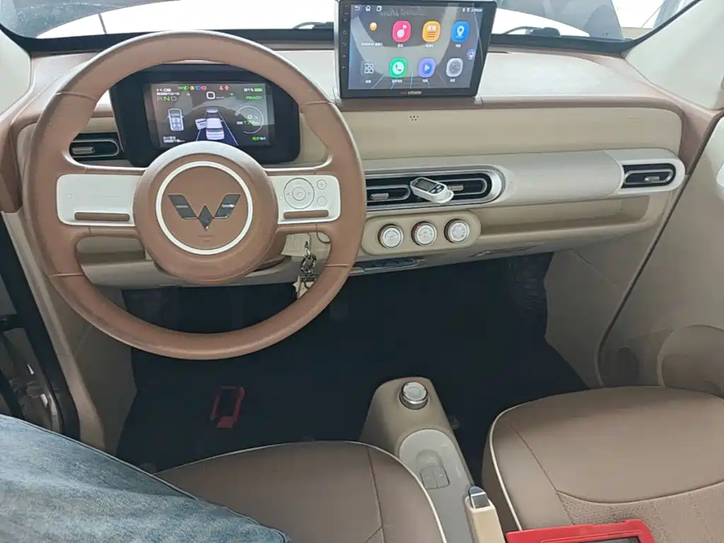 Wuling MINIEV — миниатюра 10