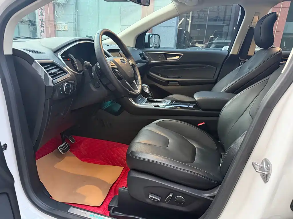 Ford Edge — миниатюра 8