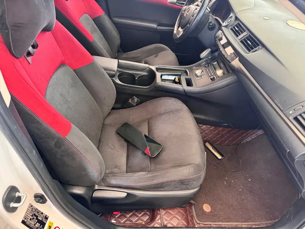 Lexus CT — миниатюра 3