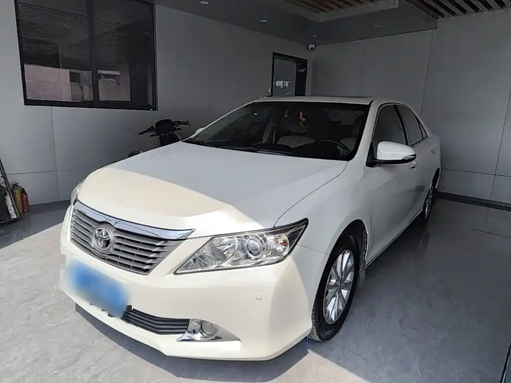 Toyota Camry — миниатюра 2
