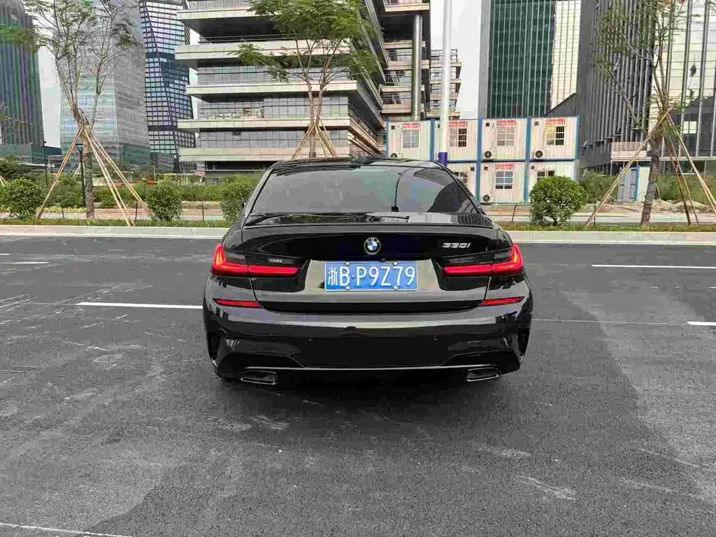 BMW 3 Series — миниатюра 4