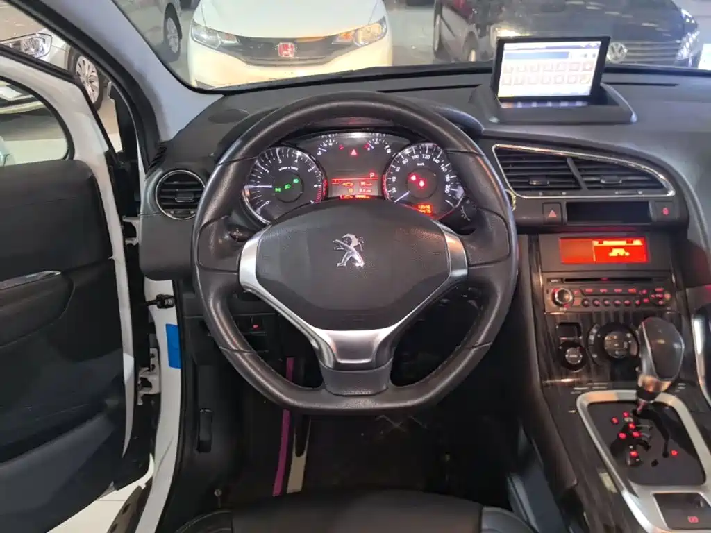 Peugeot 3008 — миниатюра 11