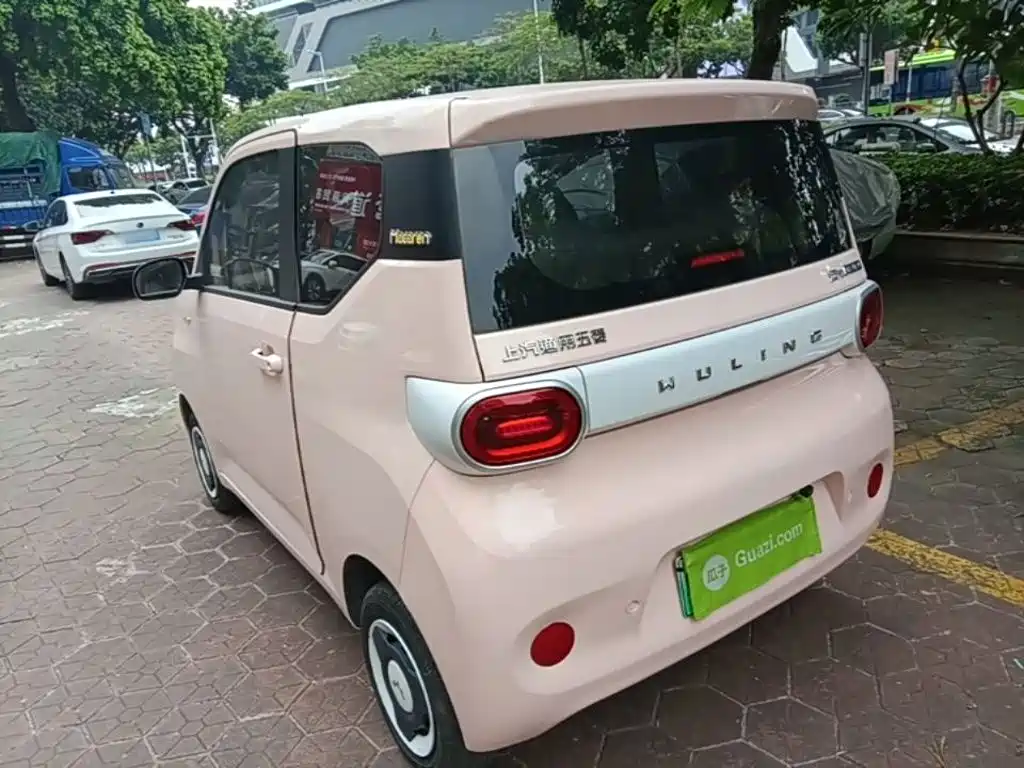 Wuling MINIEV — миниатюра 5