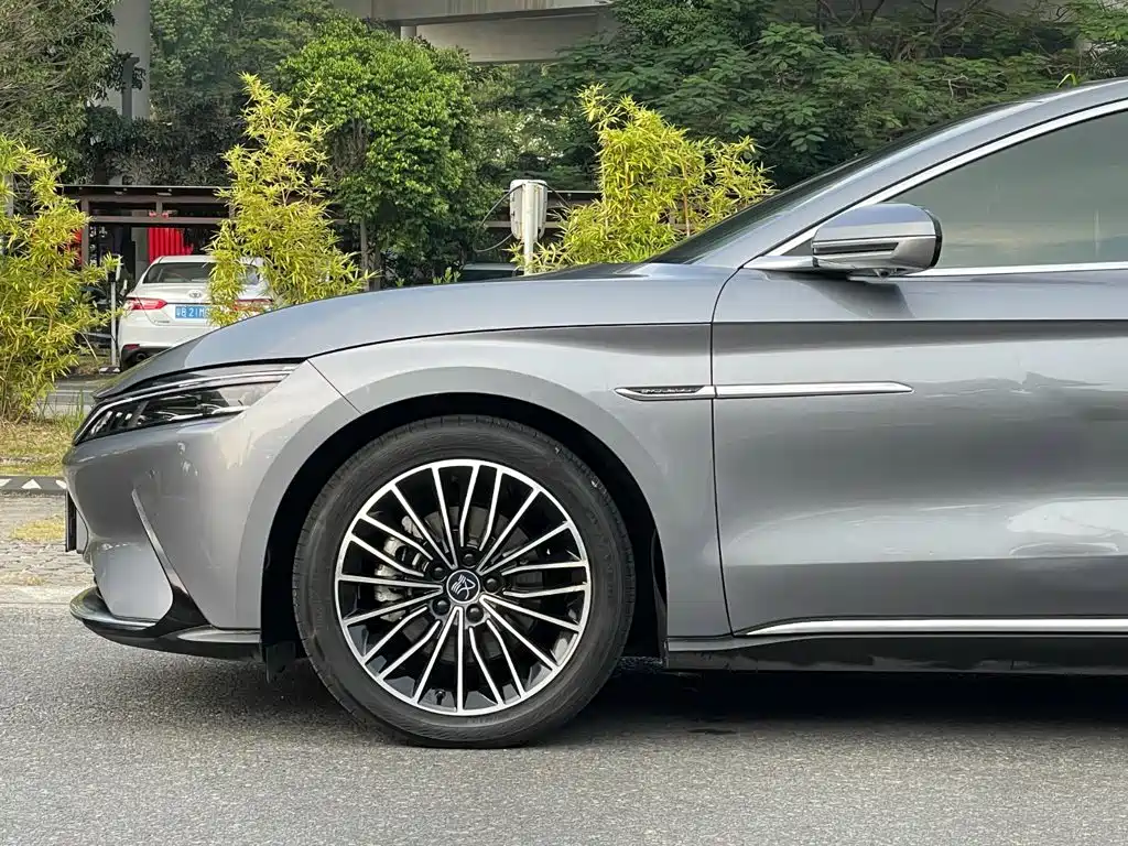 BYD Han — миниатюра 5