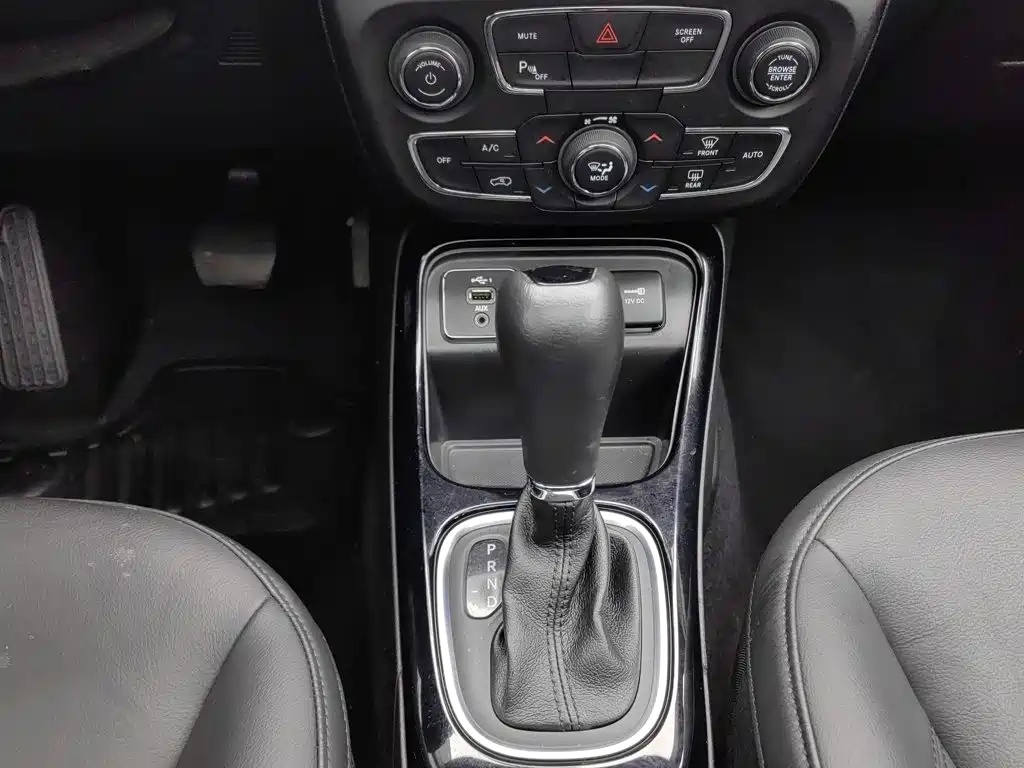 Jeep Compass — миниатюра 13