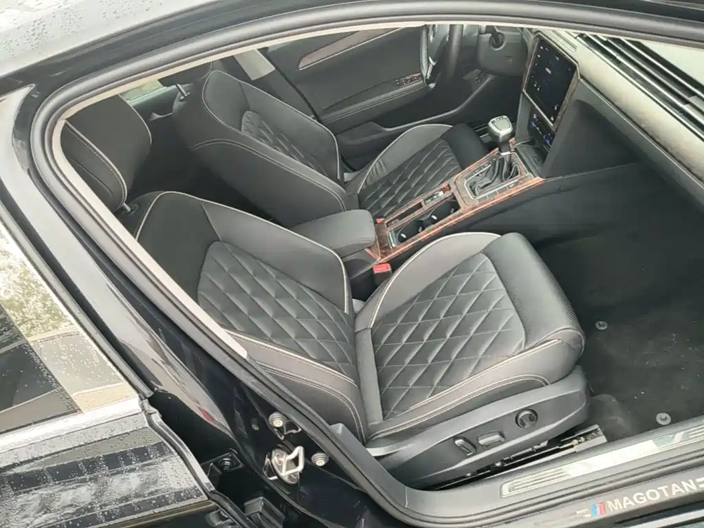 Volkswagen Magotan PHEV — миниатюра 25