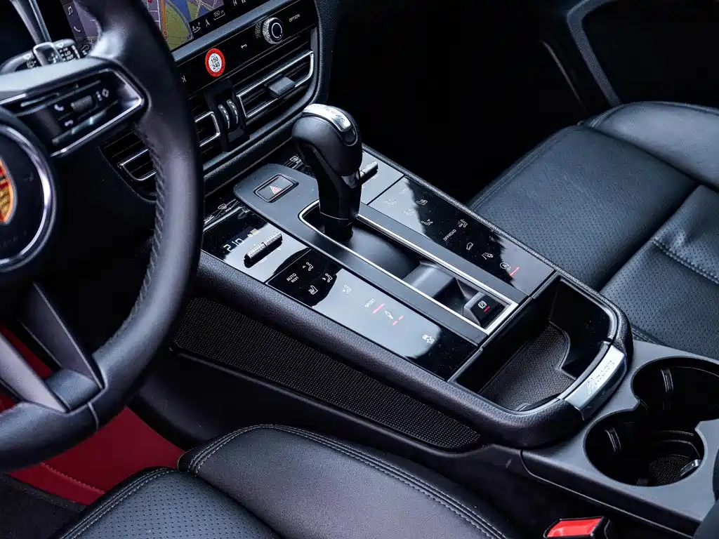 Porsche Macan — миниатюра 4