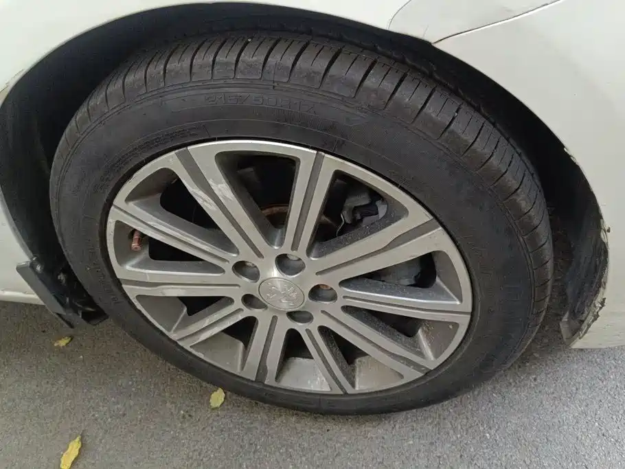 Peugeot 408 — миниатюра 6