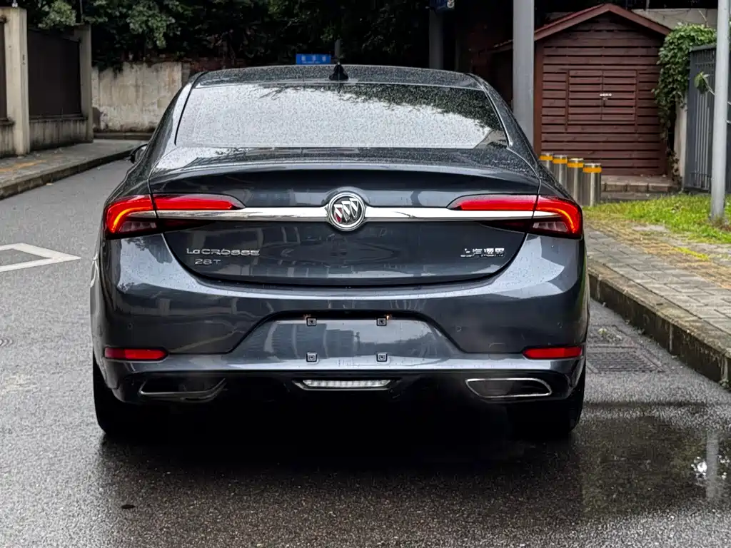 Buick LaCrosse — миниатюра 9