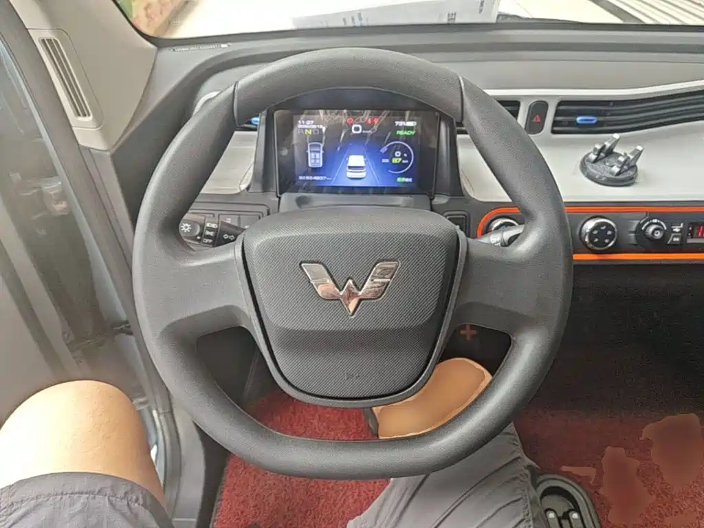 Wuling MINIEV — миниатюра 11
