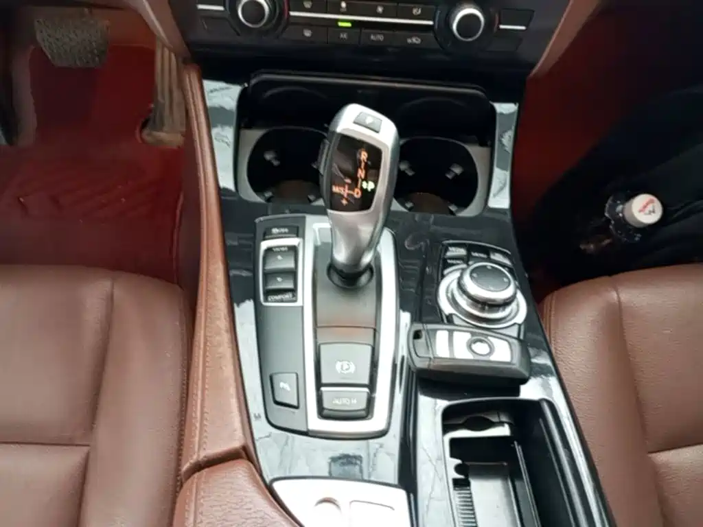 BMW 5 Series (Import) — миниатюра 14