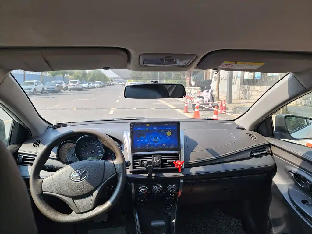 Toyota Vios — миниатюра 9