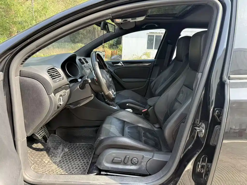 Volkswagen Golf GTI — миниатюра 4