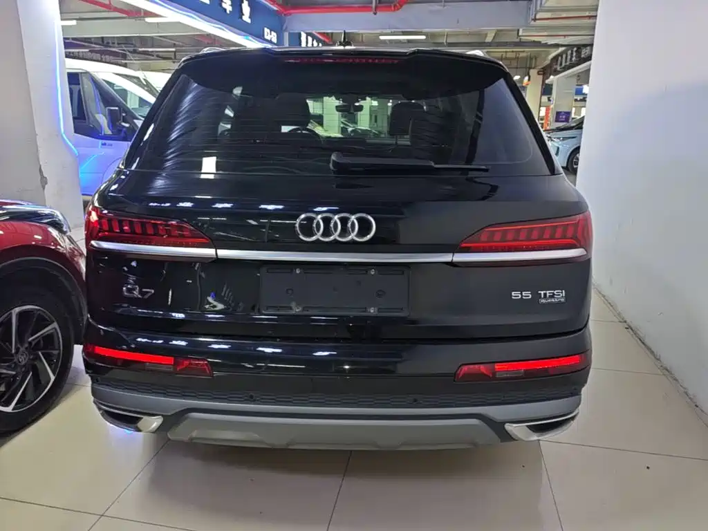 Audi Q7 — миниатюра 6