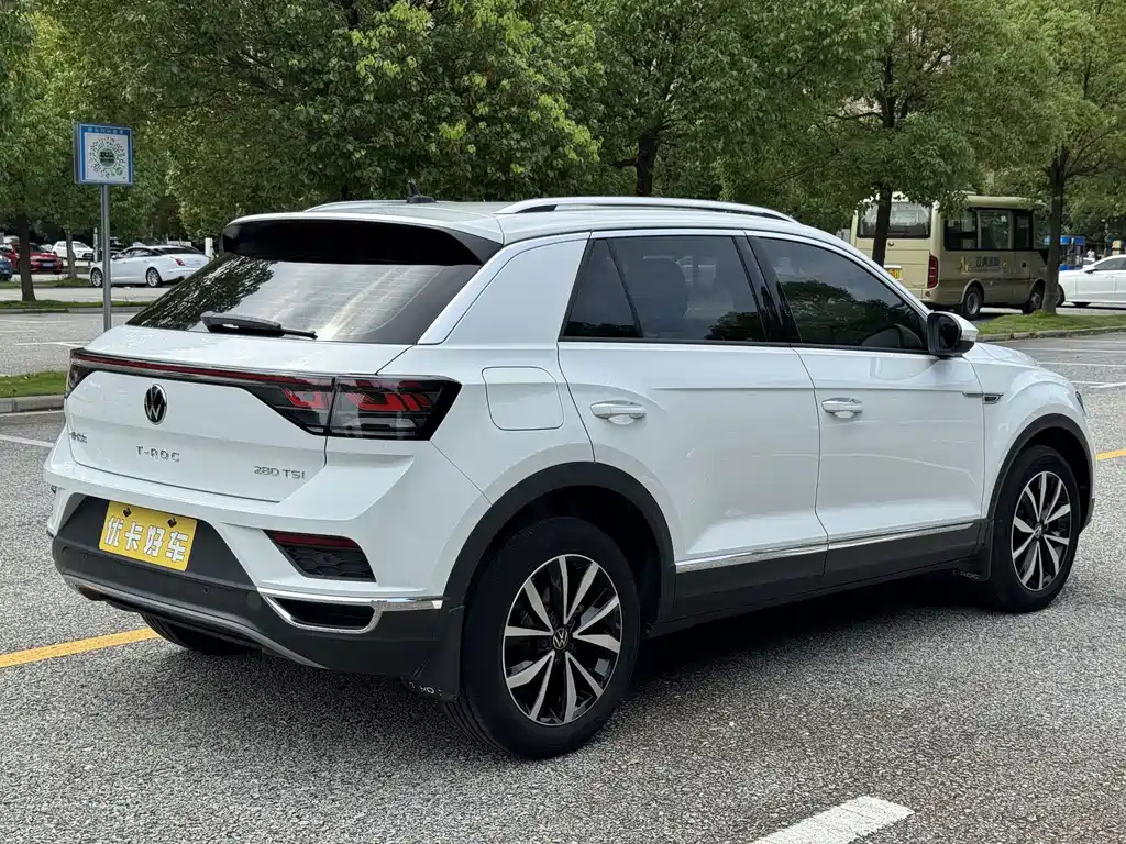 Volkswagen T-Roc — миниатюра 3