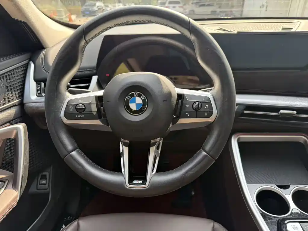 BMW X1 — миниатюра 9