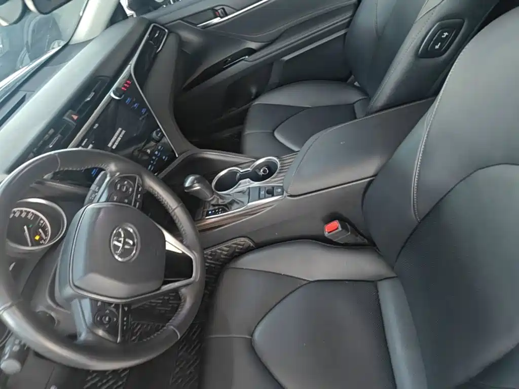 Toyota Camry — миниатюра 15