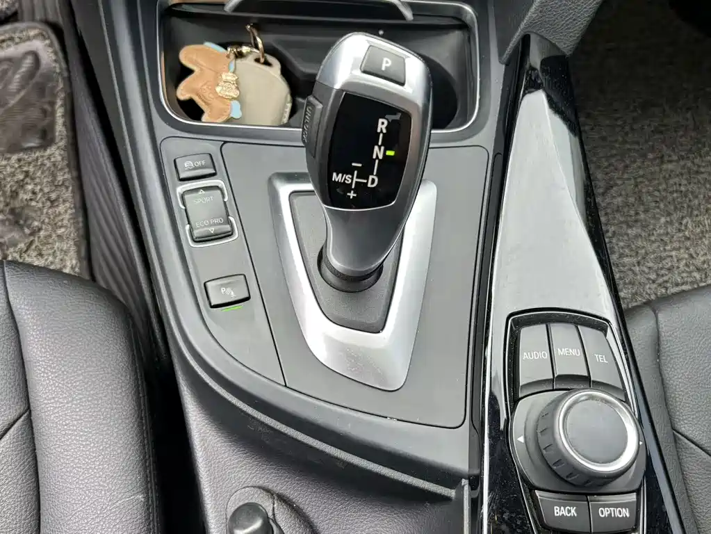BMW 3 Series — миниатюра 14