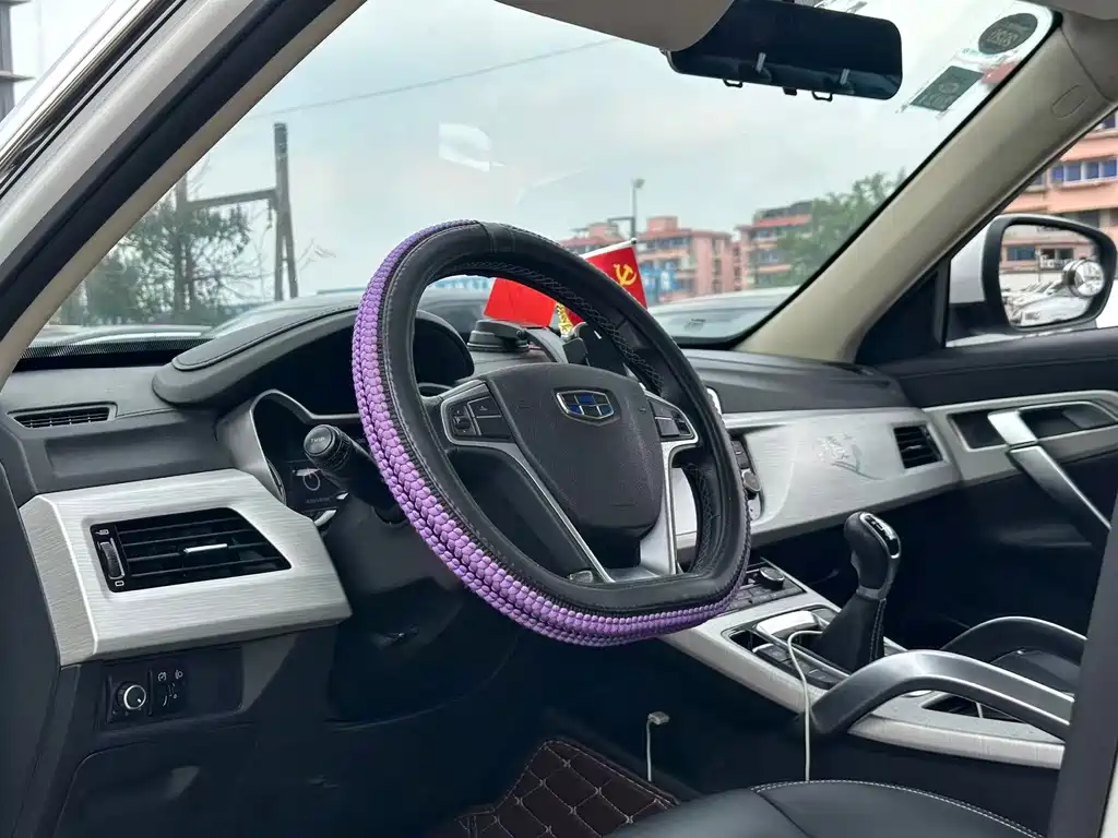 Geely Boyue — миниатюра 4