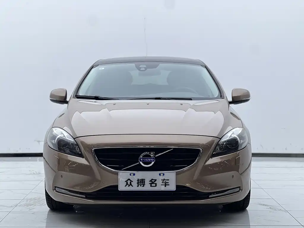 Volvo V40 — миниатюра 2