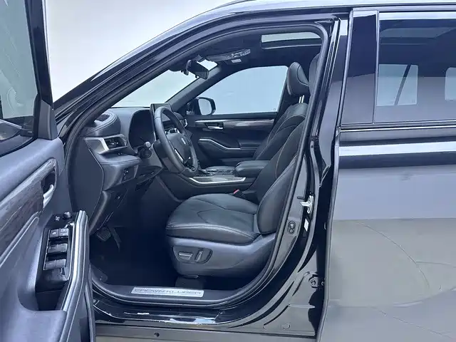 Toyota Crown Kluger — миниатюра 12