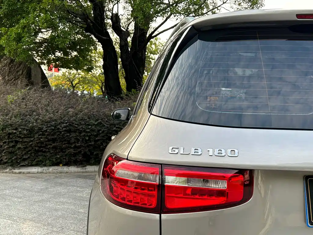 Mercedes-Benz GLB — миниатюра 5