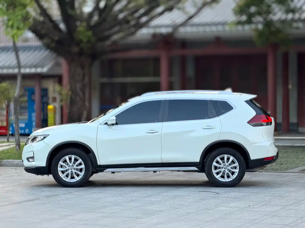 Nissan X-Trail — миниатюра 9