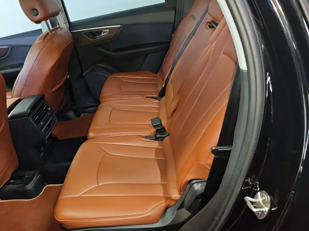 Audi Q7 — миниатюра 17