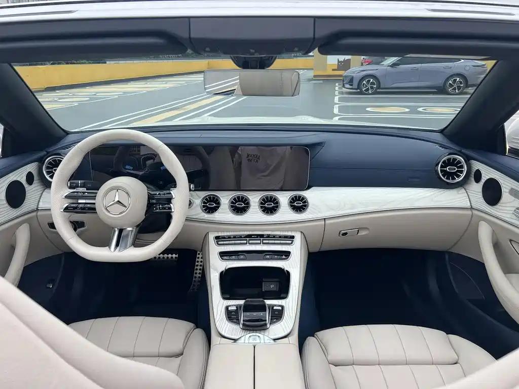 Mercedes-Benz E-Class (Import) — миниатюра 12