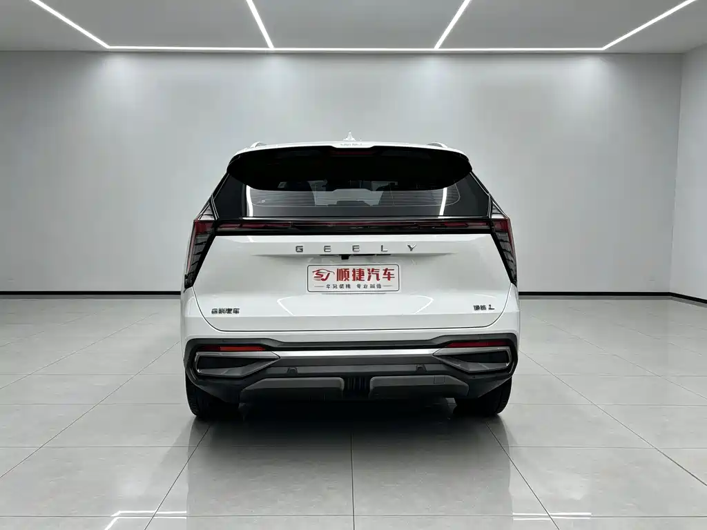 Geely Boyue L — миниатюра 11