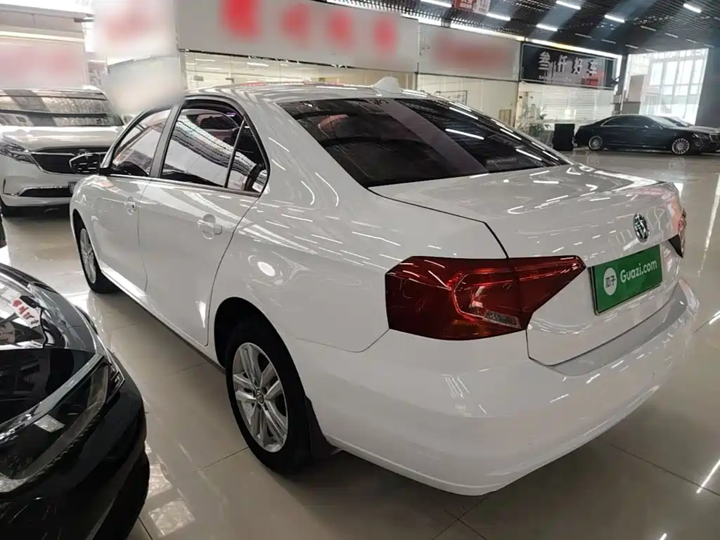 Volkswagen Jetta — миниатюра 5